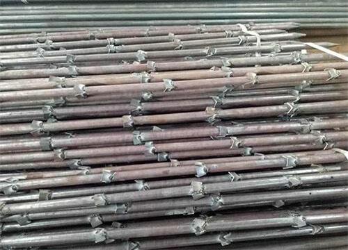 长武隧道钢花管